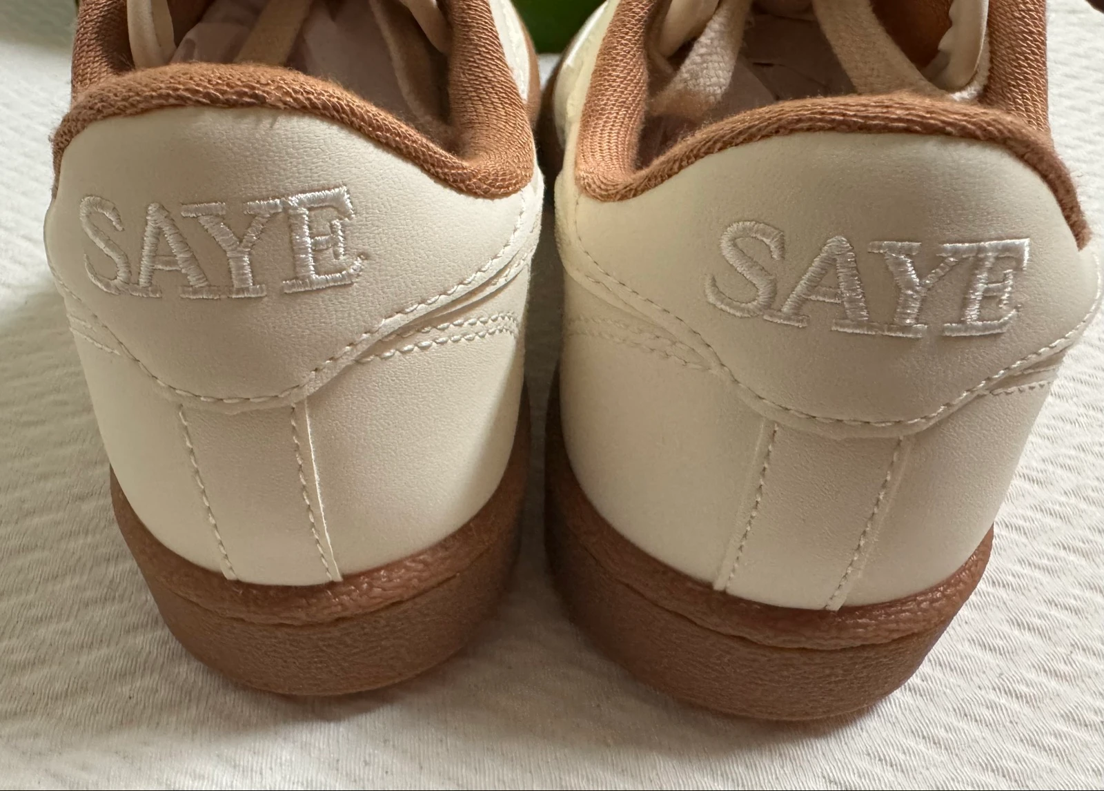 Saye Vegan Caramel Sneakers 37 – photo 9